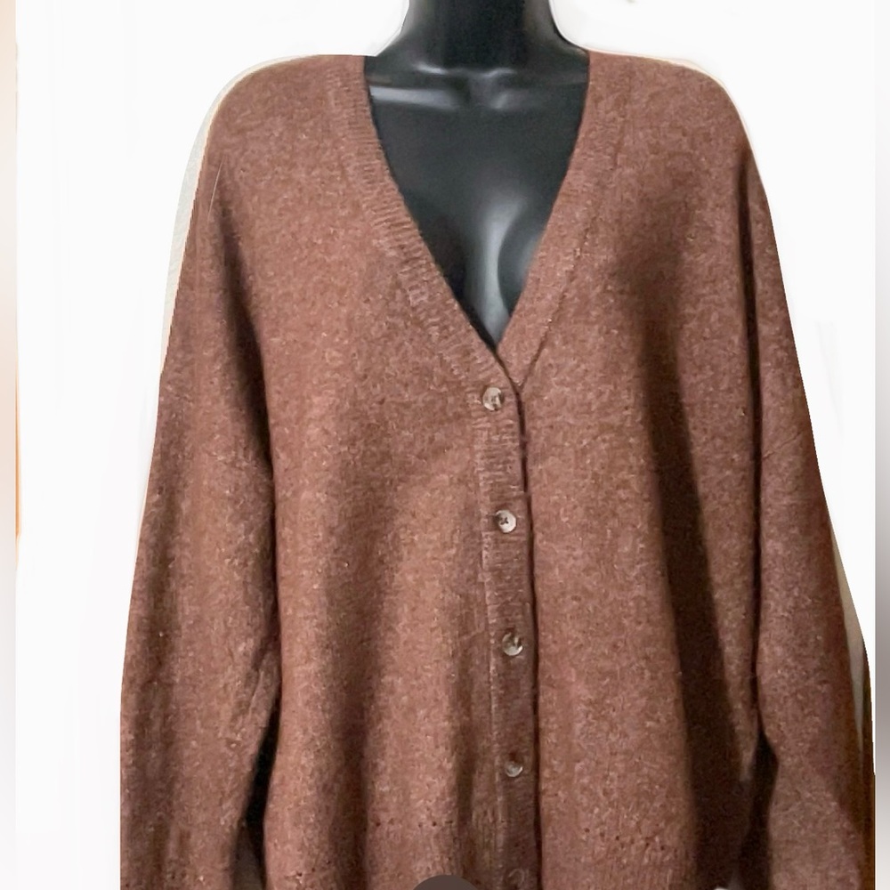 🆕🌼TORRID Vegan Cashmere Drop Shoulder Cardigan Sweater🌼 - Picture 2 of 15